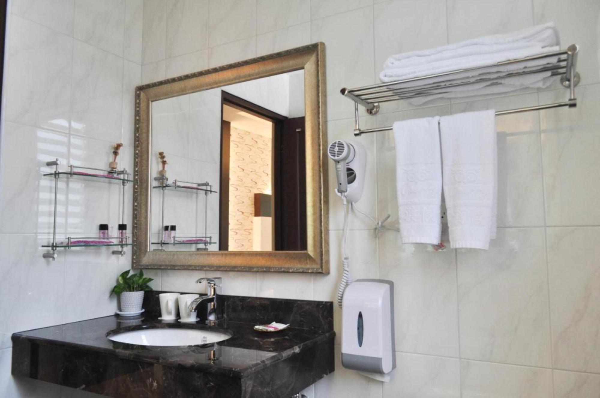 Cherry Feast Resort Yuchi Εξωτερικό φωτογραφία